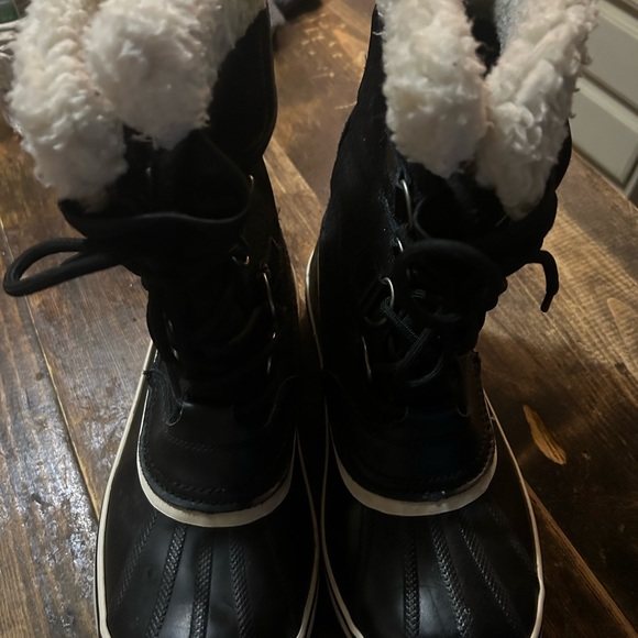 SOREL Women's Black and White Out N About Plus Waterproof Duck Boots Sz.10 - Picture 5 of 9